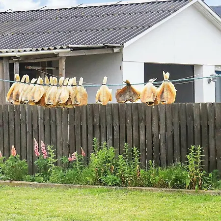 6 Person Holiday In Ferienhaus
